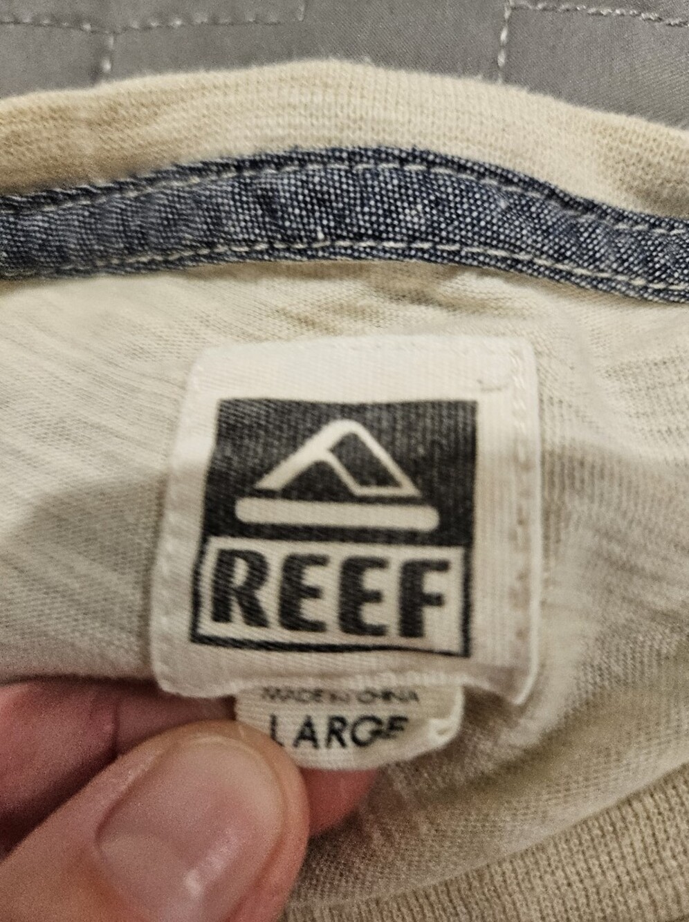 Men's Large Reef T Shirt - Picture 3 of 4